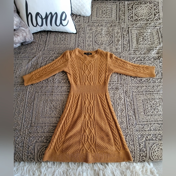 MAK Sweater Dresses & Skirts - MAK Women's 3/4 Sleeve Crewneck Cabel Knit Sweater Dress - Size Small